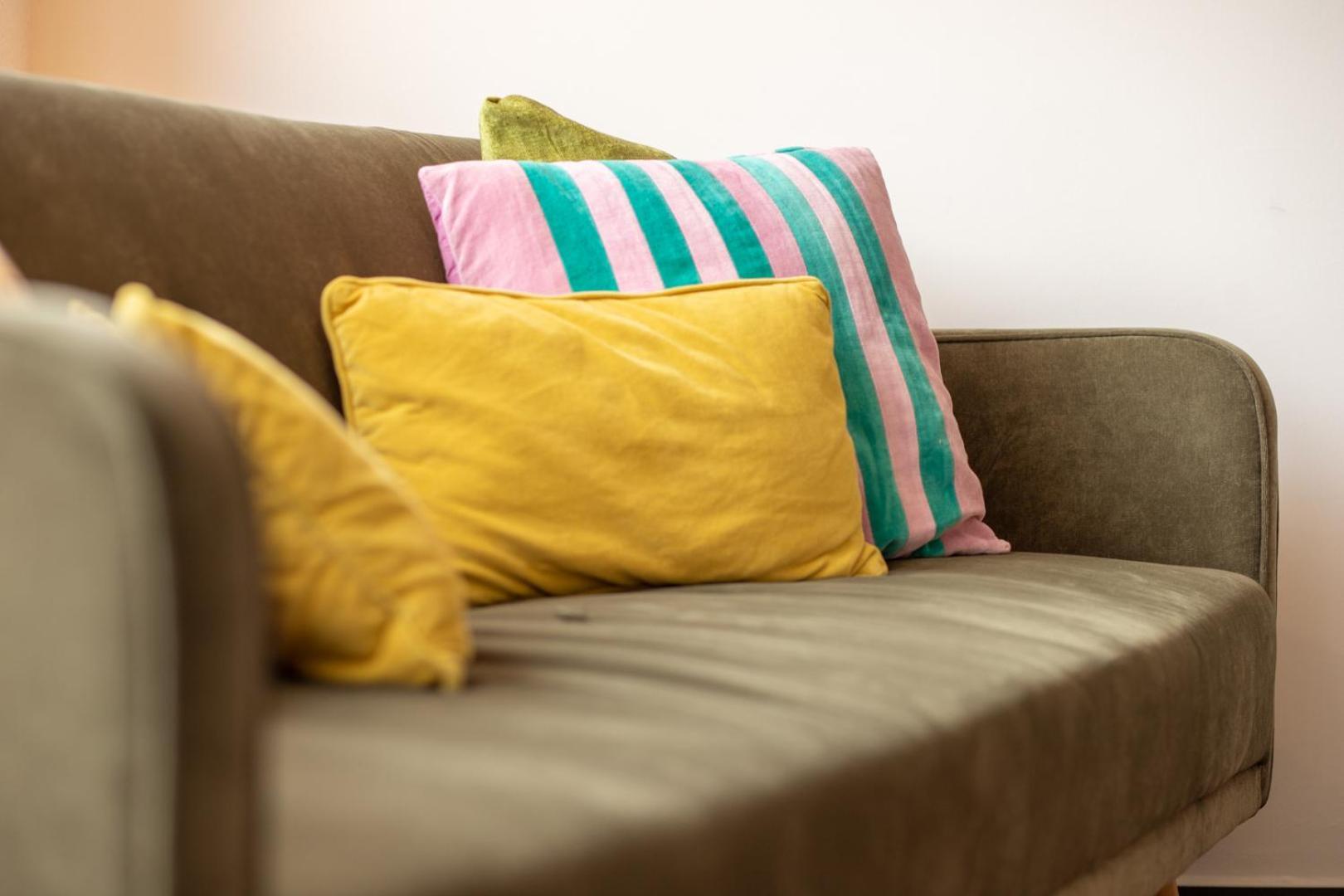 Apartment Special Modern Lisa Basel, Bahnhof Grossbasel 10-star *